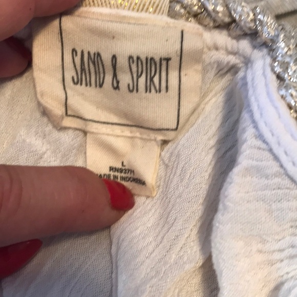 White Beach Cover up - Picture 2 of 3